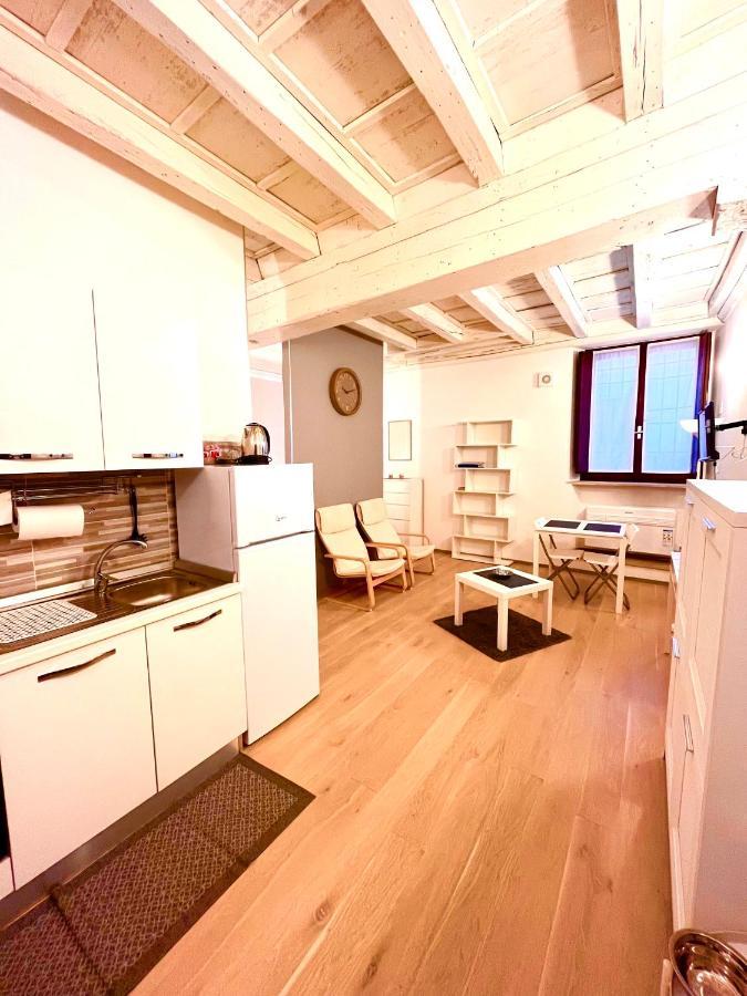 Residenza Serena Suite-Centro Storico Mantova Luaran gambar