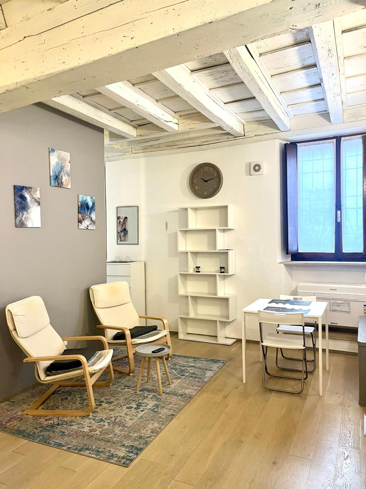 Residenza Serena Suite-Centro Storico Mantova Luaran gambar